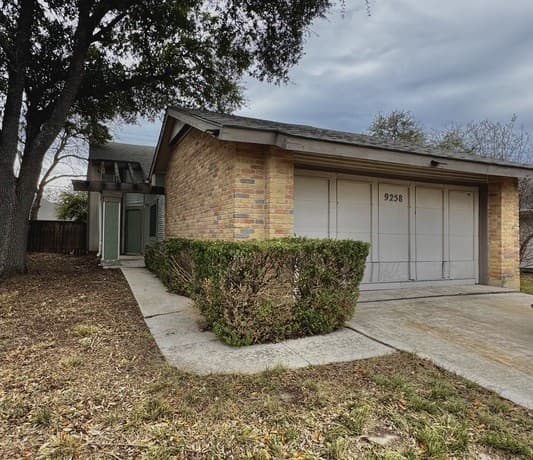 2-bedroom rental at 9258 Points Edge in San Antonio, TX — photo 1