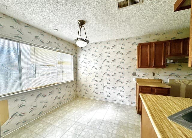 2-bedroom rental at 9258 Points Edge in San Antonio, TX — photo 3