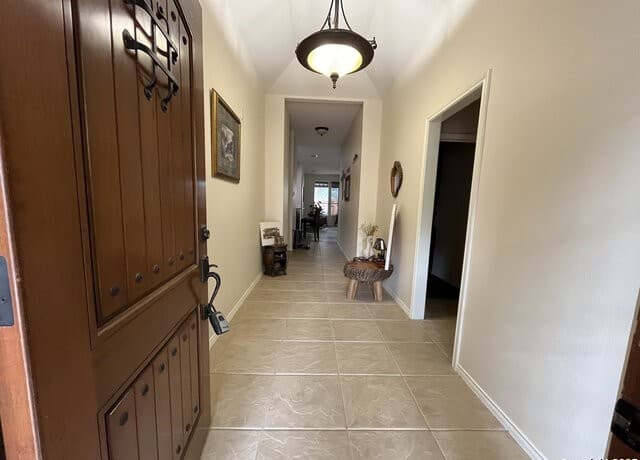 3-bedroom rental at 8707 Sarasota Woods in San Antonio, TX — photo 3