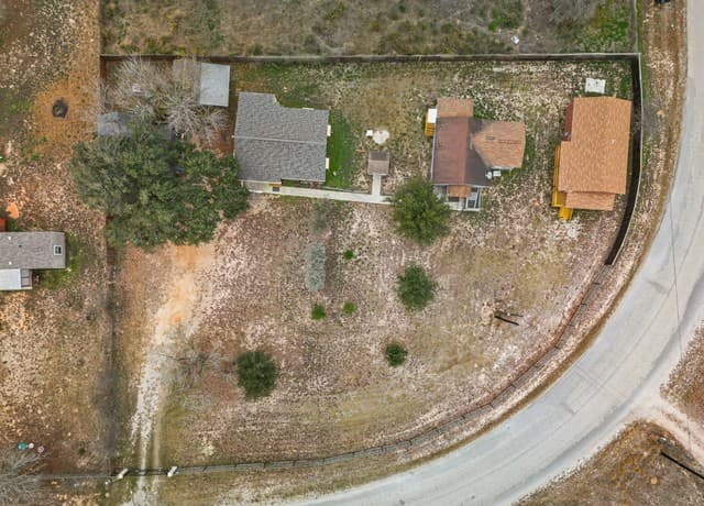 rental at 429 Palo Alto in Von Ormy, TX — photo 3