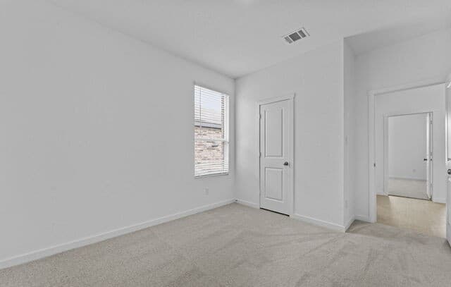 4-bedroom rental at 5003 Mission Tejas Road in Marion, TX — photo 4