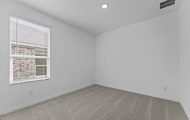 4-bedroom rental at 2319 Fort Davis Pass in Marion, TX — photo 3