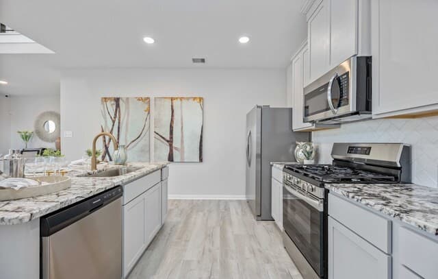 4-bedroom rental at 5934 Willow Point in San Antonio, TX — photo 3
