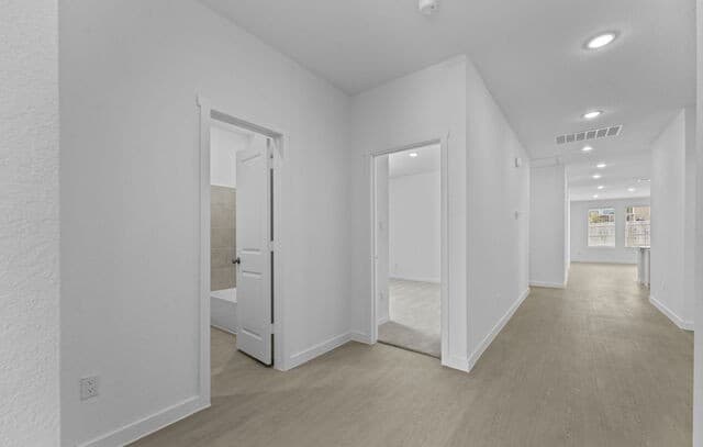 4-bedroom rental at 2311 Fort Davis Pass in Marion, TX — photo 2