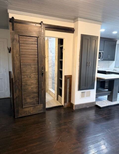 1-bedroom rental at 512 E Mulberry Unit 2 in San Antonio, TX — photo 4