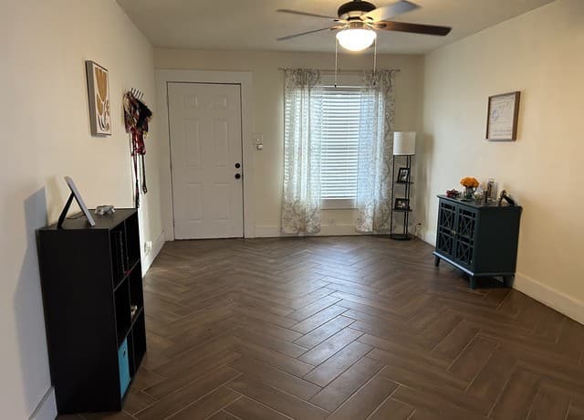 3-bedroom rental at 462 Trudell in San Antonio, TX — photo 3
