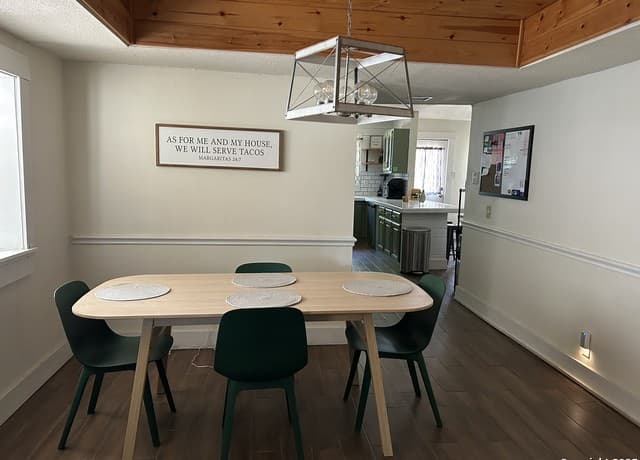 3-bedroom rental at 462 Trudell in San Antonio, TX — photo 4
