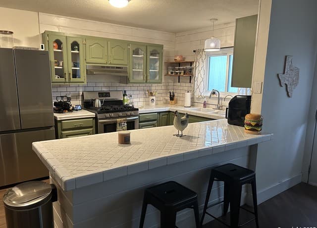 3-bedroom rental at 462 Trudell in San Antonio, TX — photo 5