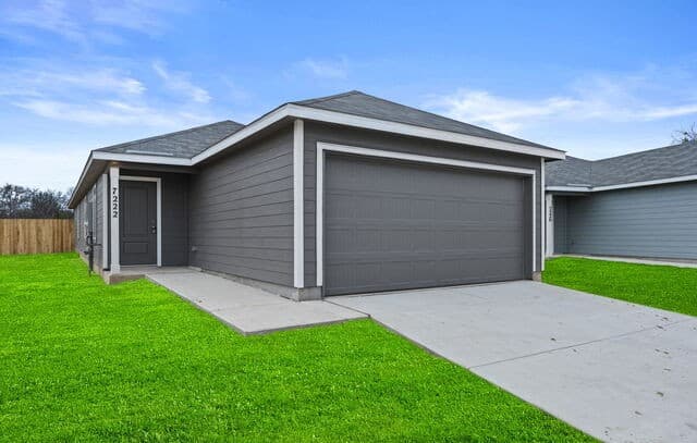4-bedroom rental at 7222 Brownleaf dr in San Antonio, TX — photo 1