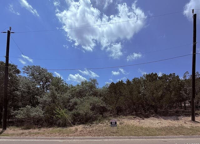 rental at 7820 Ventura Boulevard in Selma, TX — photo 4