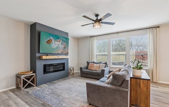 4-bedroom rental at 6411 Wind Path in San Antonio, TX — photo 5