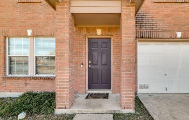 4-bedroom rental at 11138 Dublin Ldg in San Antonio, TX — photo 3