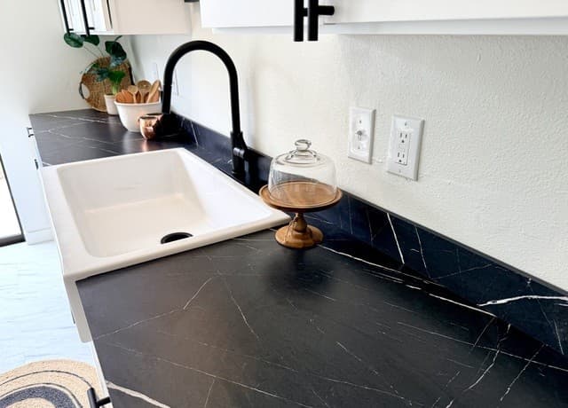 3-bedroom rental at 21523 Hyerwood in San Antonio, TX — photo 4