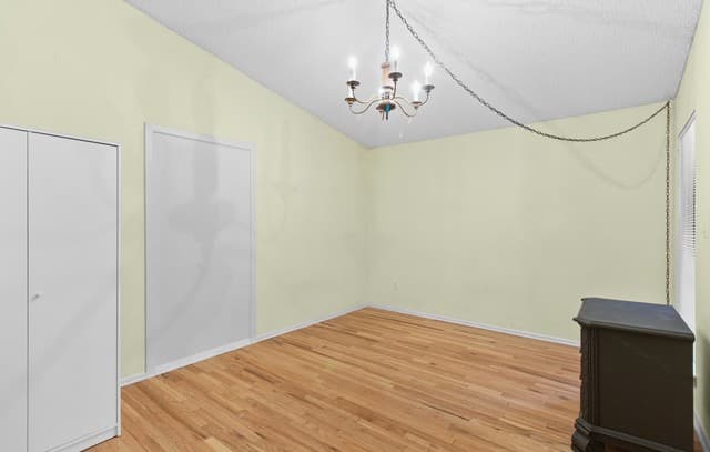 6-bedroom rental at 12926 El Charro in San Antonio, TX — photo 3