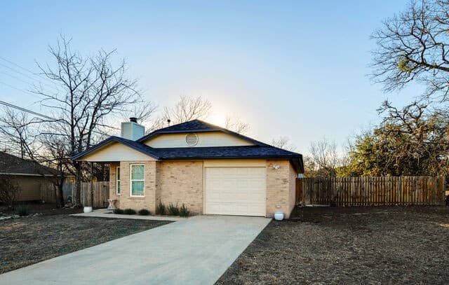3-bedroom rental at 401 Deer Creek in Boerne, TX — photo 4