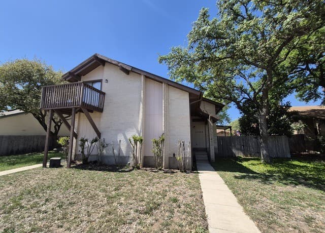 2-bedroom rental at 14309 Indian Woods in San Antonio TX