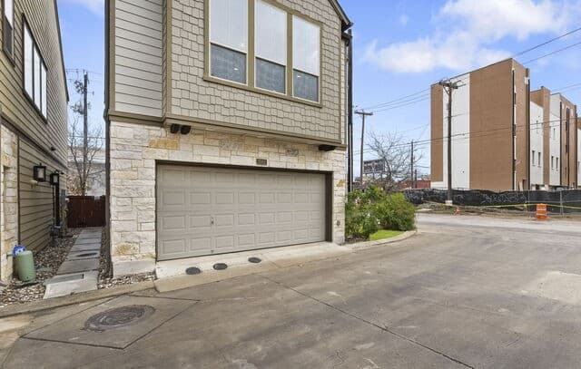Home for sale at 2003 McCullough in San Antonio, TX — photo 3