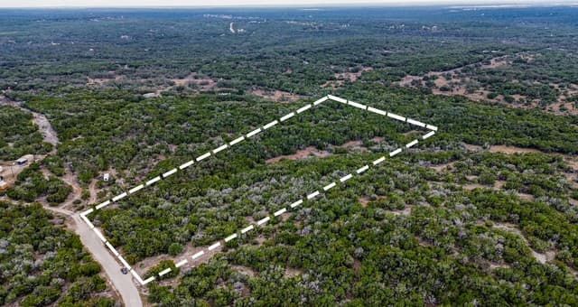 rental at TBD County Road 244 in Hondo, TX — photo 1