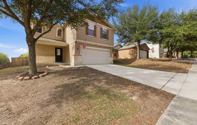 4-bedroom rental at 5764 Maxfli in Schertz, TX — photo 3