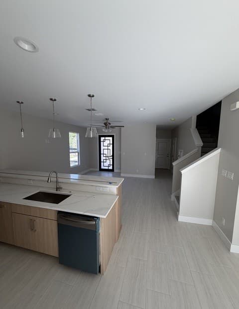 3-bedroom rental at 2610 Woodbury St Unit 102 in San Antonio, TX — photo 5