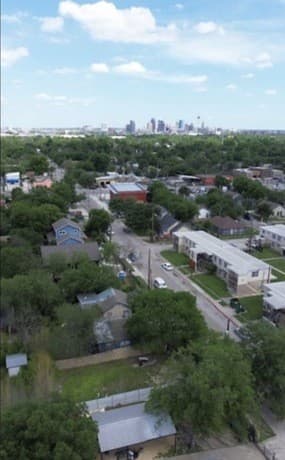 rental at 204 Henry in San Antonio, TX — photo 3