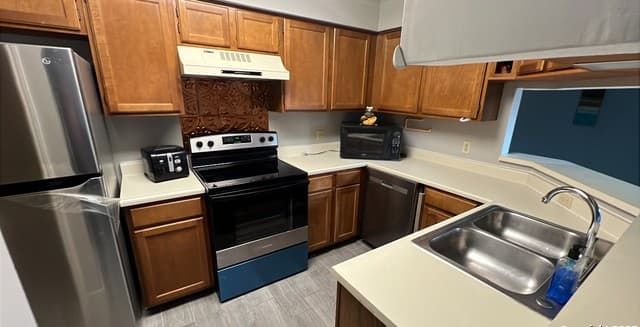 2-bedroom rental at 10955 Wurzbach Unit 903 in San Antonio, TX — photo 1