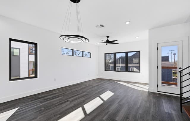 3-bedroom rental at 1512 Wyoming Unit A in San Antonio, TX — photo 5