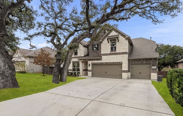 4-bedroom rental at 29023 Front Gate in Boerne, TX — photo 3