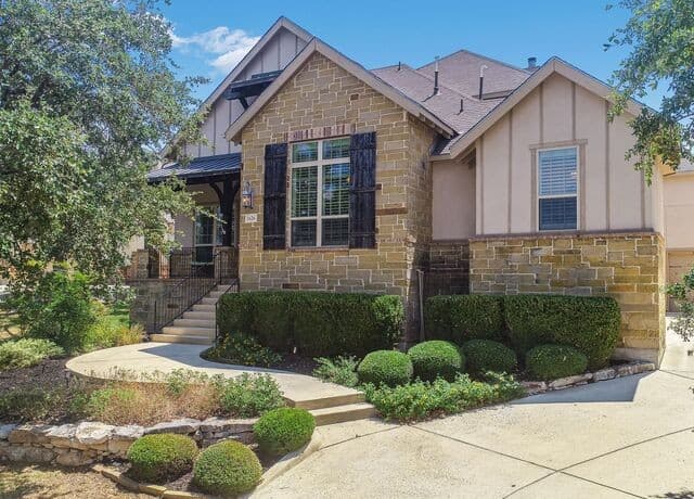 4-bedroom rental at 1626 Wild Peak in San Antonio, TX — photo 5