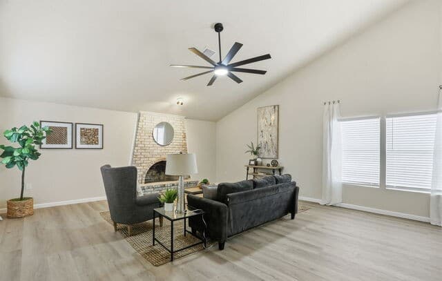 3-bedroom rental at 13403 Centerbrook in Universal City, TX — photo 5