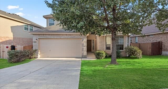 3-bedroom rental at 12530 Skyline Mesa in San Antonio, TX — photo 1