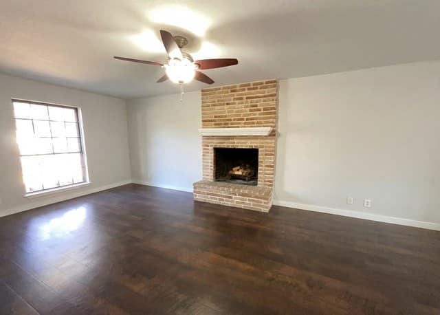 3-bedroom rental at 5423 Timberhurst in San Antonio, TX — photo 3
