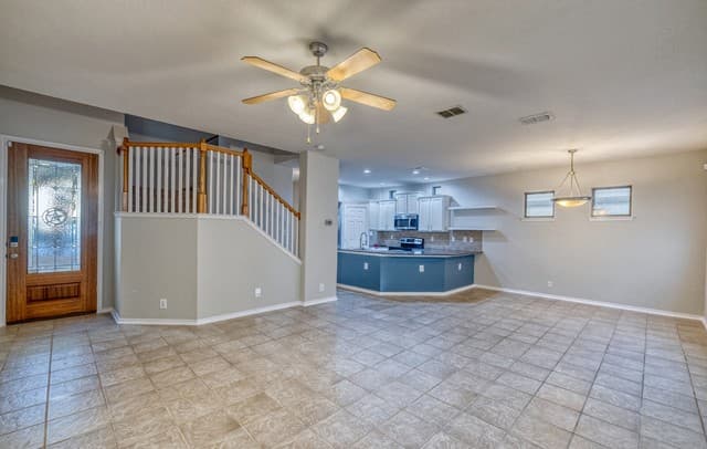 3-bedroom rental at 21615 Dion in San Antonio, TX — photo 4