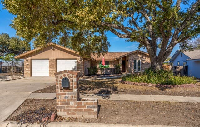 3-bedroom rental at 4305 Temple in San Antonio, TX — photo 1