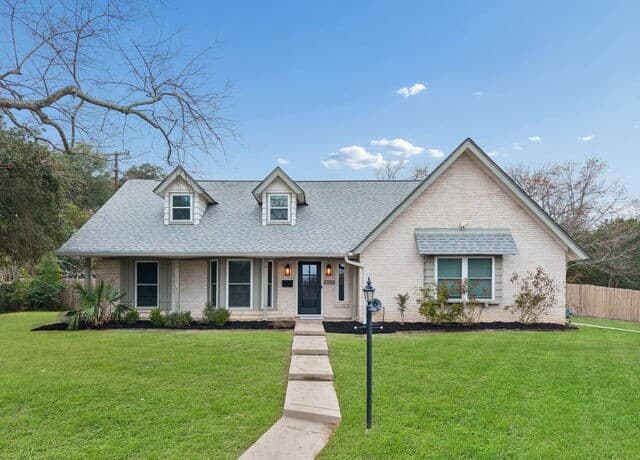 4-bedroom rental at 7503 Quail Run in San Antonio, TX — photo 1