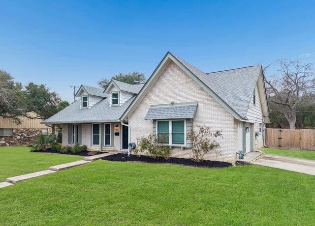 4-bedroom rental at 7503 Quail Run in San Antonio, TX — photo 3