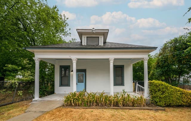 2-bedroom rental at 212 Mclane Unit A in San Antonio, TX — photo 1