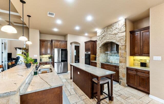 3-bedroom rental at 197 Vintage Ranch in La Vernia, TX — photo 5