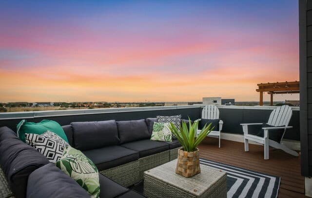 Home for sale at 7922 Kennedy Hill Unit 1 in San Antonio, TX — photo 2