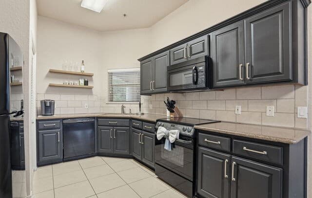 Home for sale at 20 E Tapatio Dr Unit 302 in Boerne, TX — photo 4