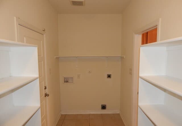 3-bedroom rental at 4511 Southton Way in San Antonio, TX — photo 4