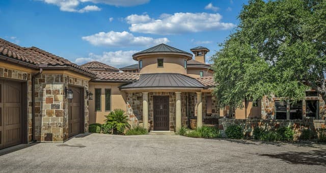 4-bedroom rental at 227 Augusta in Boerne, TX — photo 1