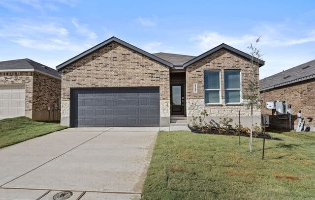 4-bedroom rental at 4987 Mission Tejas Road in Marion, TX — photo 1