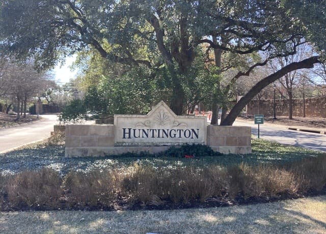 rental at 215 Wellesley Lndg in Shavano Park, TX — photo 1