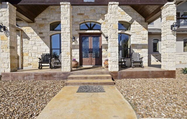 3-bedroom rental at 1941 Canyon Curve in Spring Branch, TX — photo 5