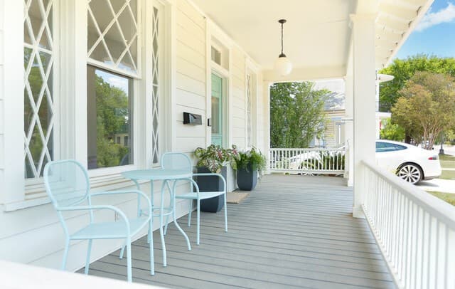 Home for sale at 227 Florida St in San Antonio, TX — photo 2