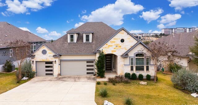 4-bedroom rental at 24011 Azul Dawn in San Antonio, TX — photo 1