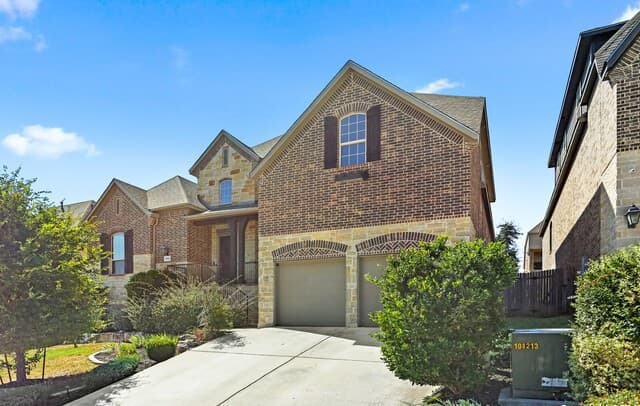 5-bedroom rental at 25843 Scenic Rock in San Antonio, TX — photo 2