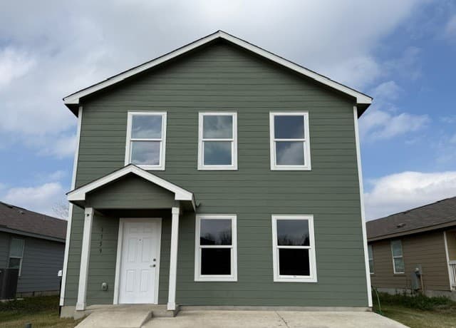 4-bedroom rental at 1159 Janzen in San Antonio, TX — photo 1