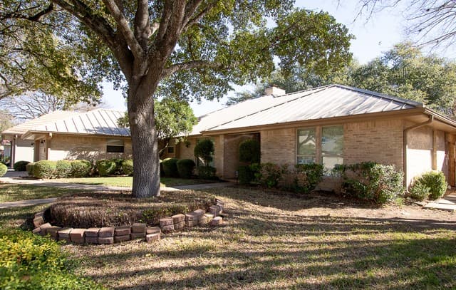 3-bedroom rental at 8 Granburg Pl in San Antonio, TX — photo 3